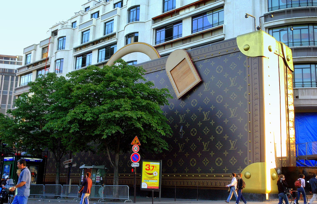 Louis Vuitton / Marc Jacobs: In Association with the Musee des Arts  Decoratifs, Paris