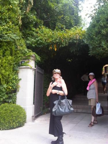 A passageway in Saint-Tropez....