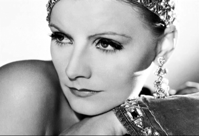 Mata-Hari-greta-garbo-4277657-700-480